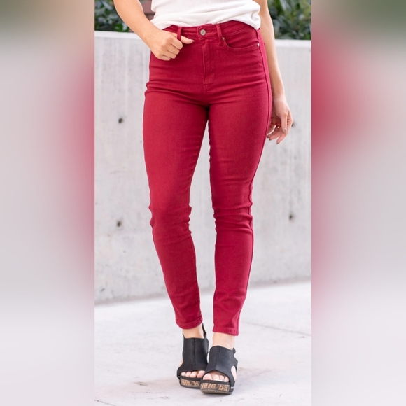 Judy Blue Denim - Judy Blue Women's Skinny Jeans EUC Size 7 - 28 Waist (30 Stretch) - 27 Inseam
